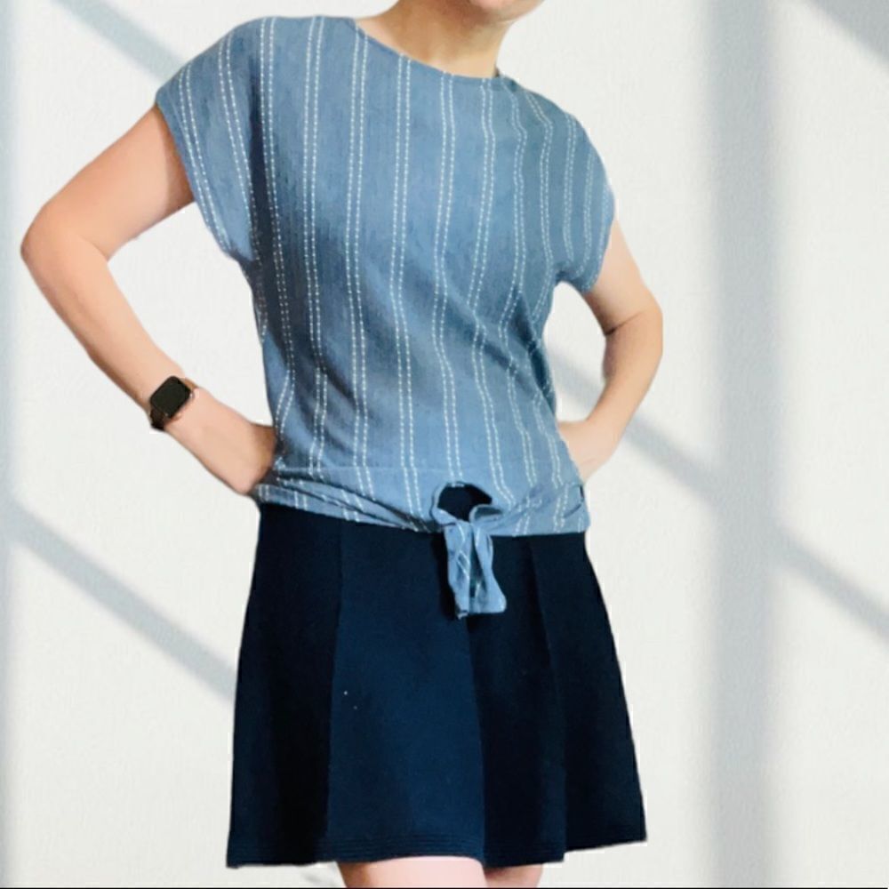 Anthropologie Blue Vertical Tie Front Blouse M